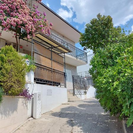 Apartmani Luka Baska Voda Exterior photo