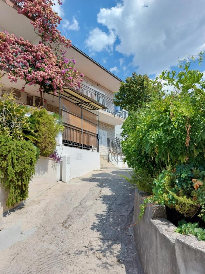 Apartmani Luka Baska Voda Exterior photo