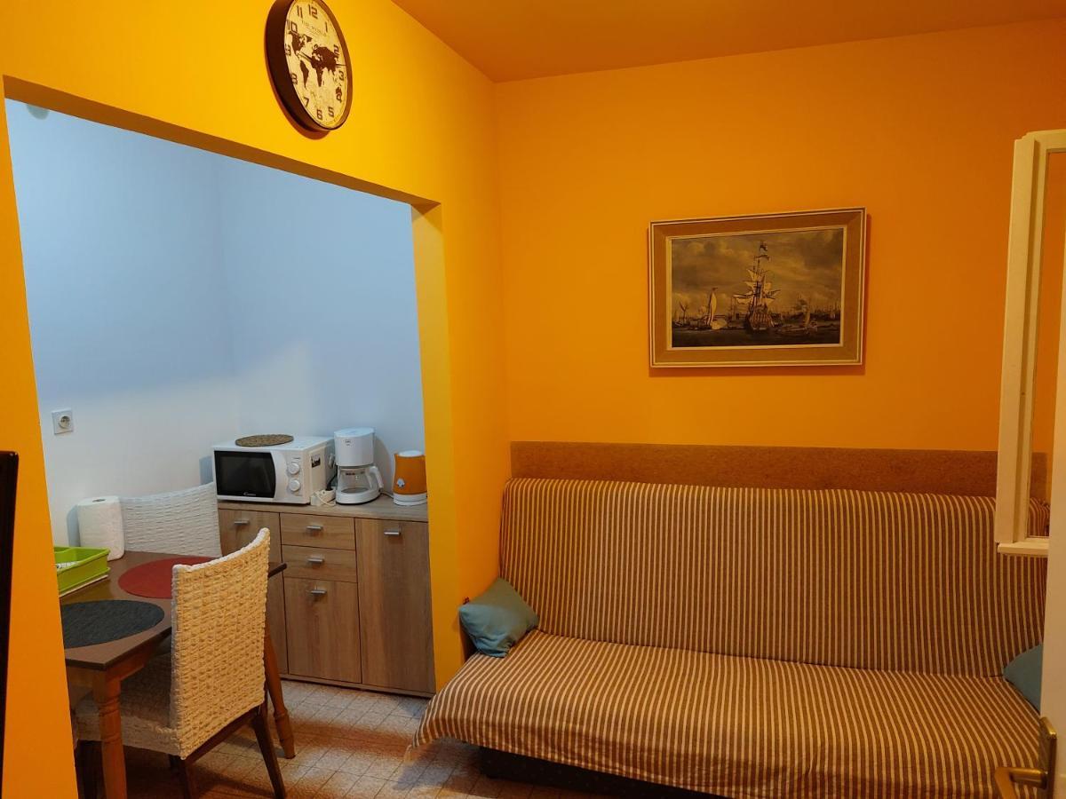 Apartmani Luka Baska Voda Exterior photo