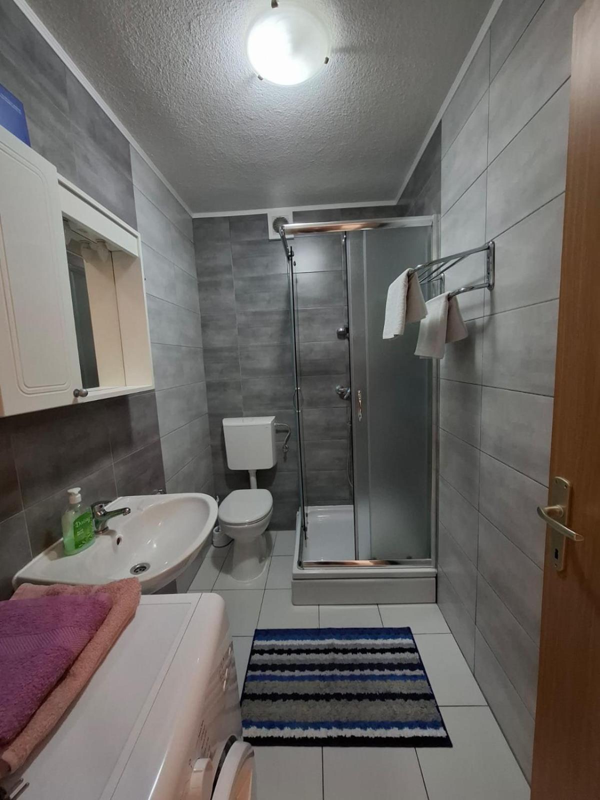 Apartmani Luka Baska Voda Exterior photo