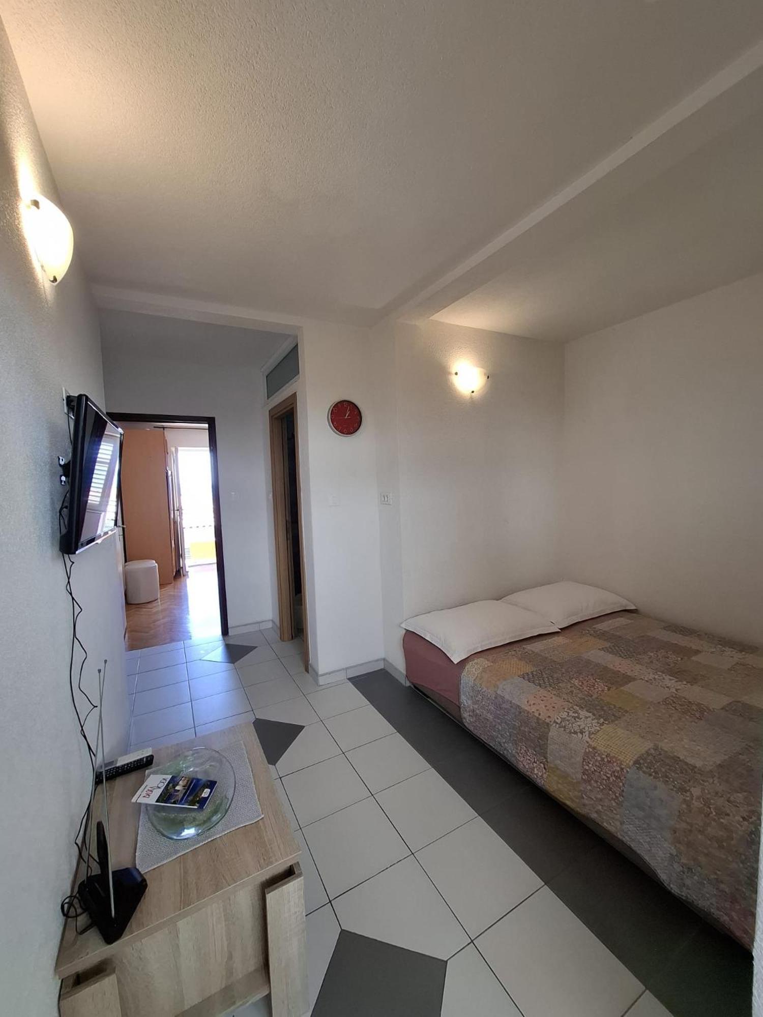 Apartmani Luka Baska Voda Exterior photo
