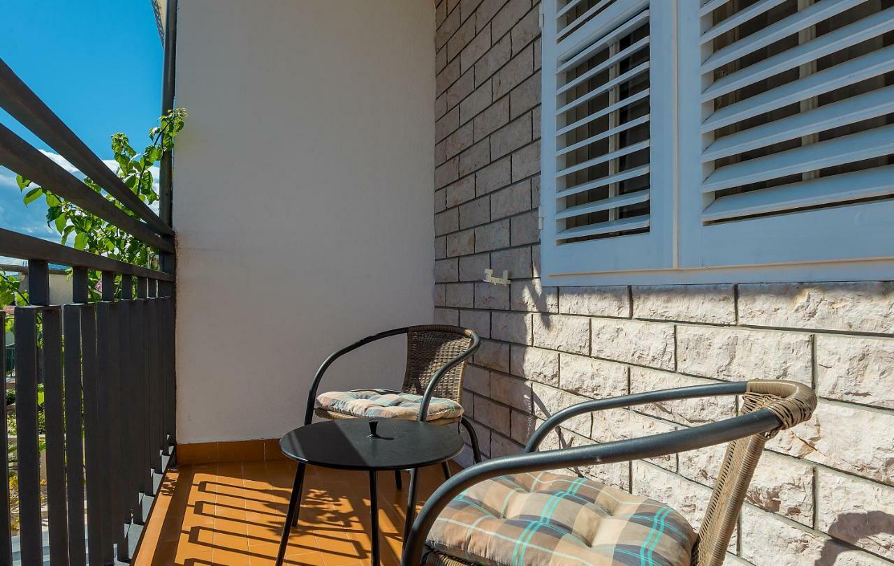 Apartmani Luka Baska Voda Exterior photo