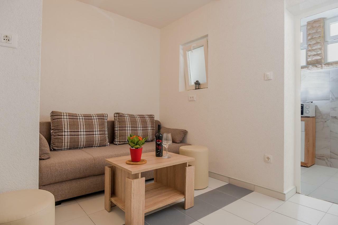 Apartmani Luka Baska Voda Exterior photo