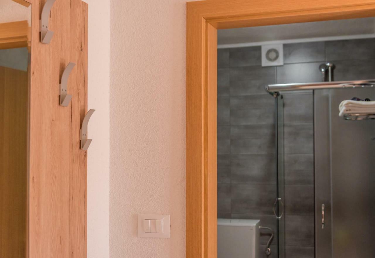 Apartmani Luka Baska Voda Exterior photo